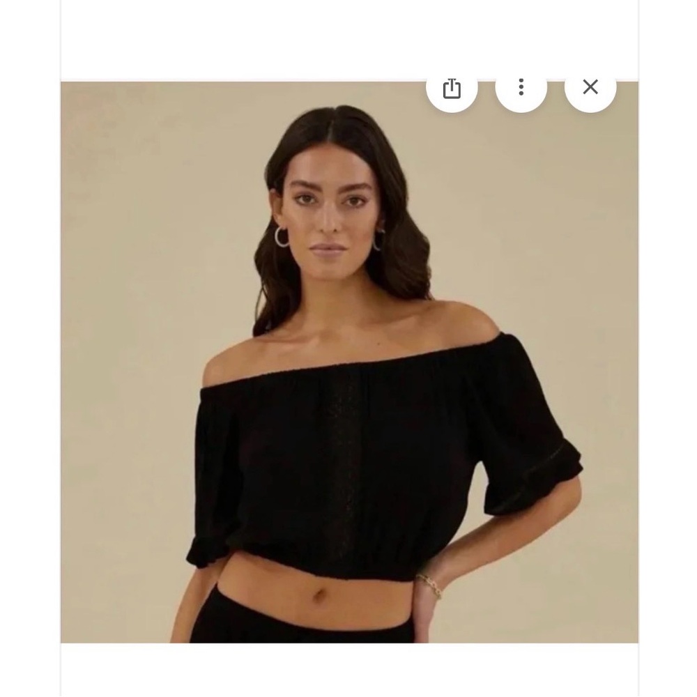 Rachel Parcell Black Off-Shoulder Crop Top